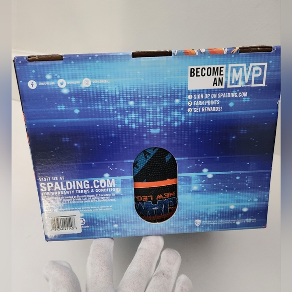 RARE Spalding Tune Squad Space Jam Indoor Outdoor Full Size Basketball 29.5" - Picture 6 of 10